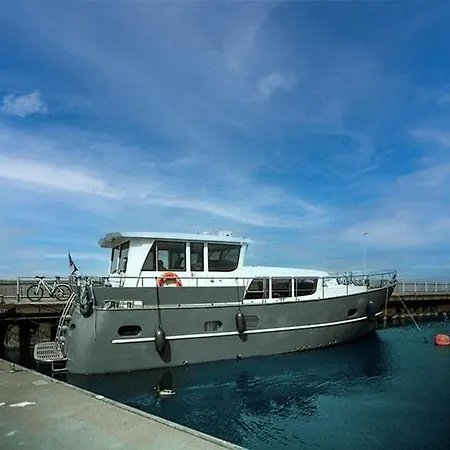 Tekne Explorer